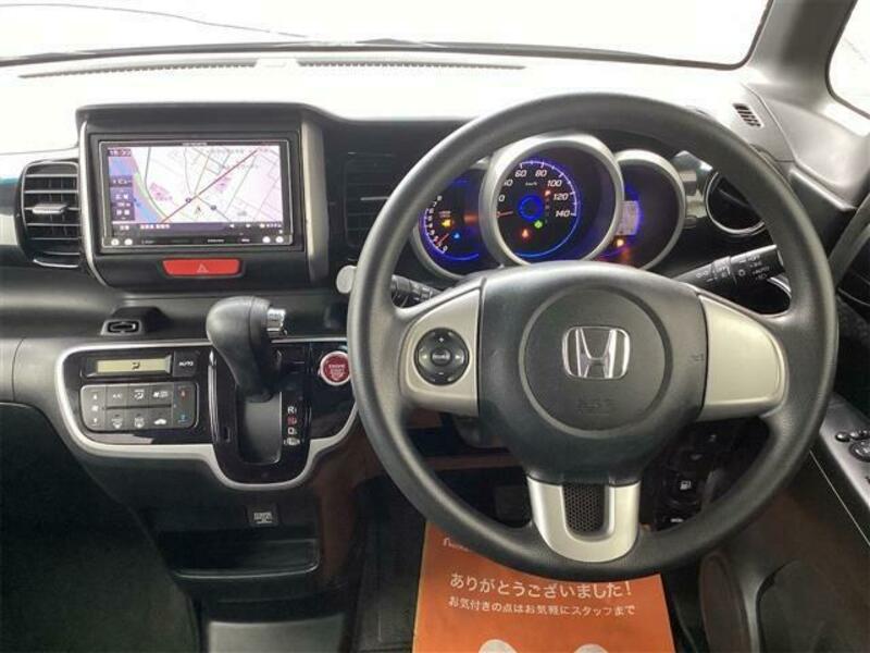 N BOX CUSTOM