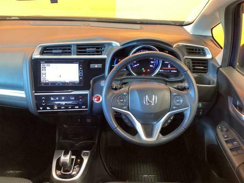 FIT HYBRID