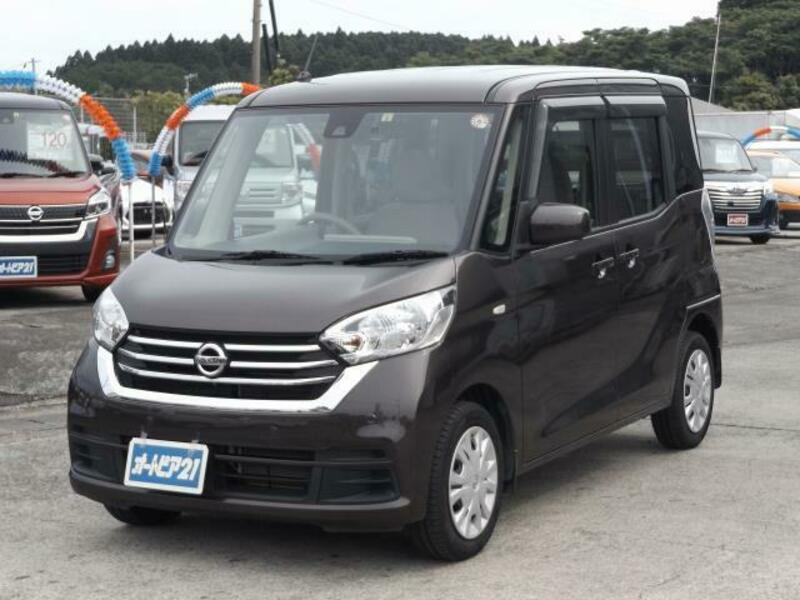NISSAN DAYZ ROOX