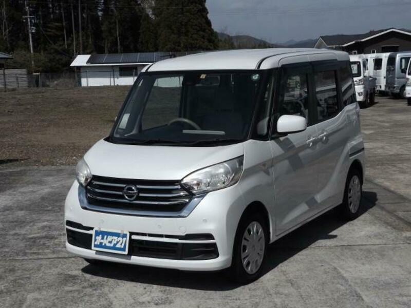 NISSAN DAYZ ROOX