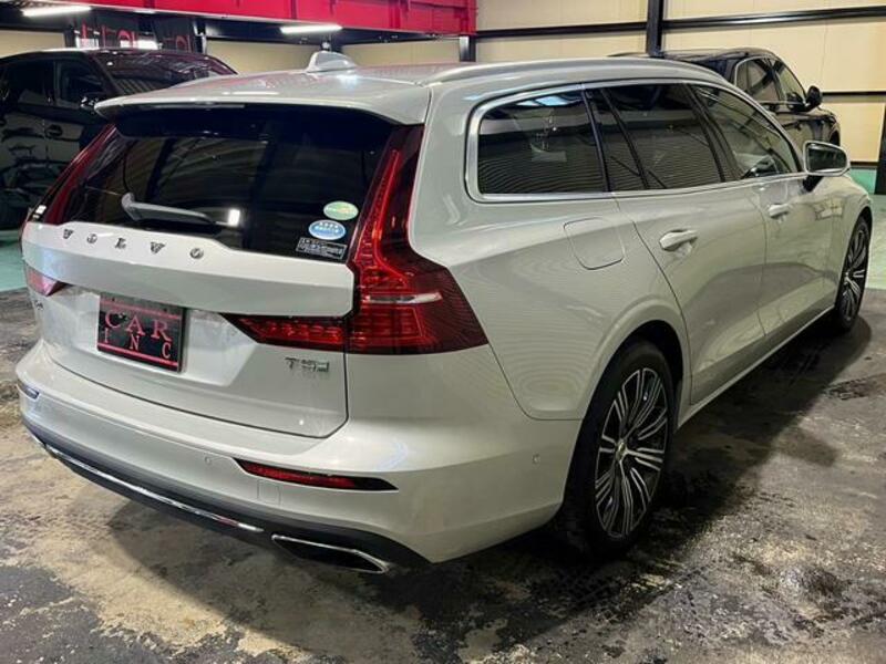 V60