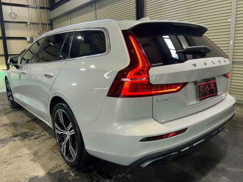 V60