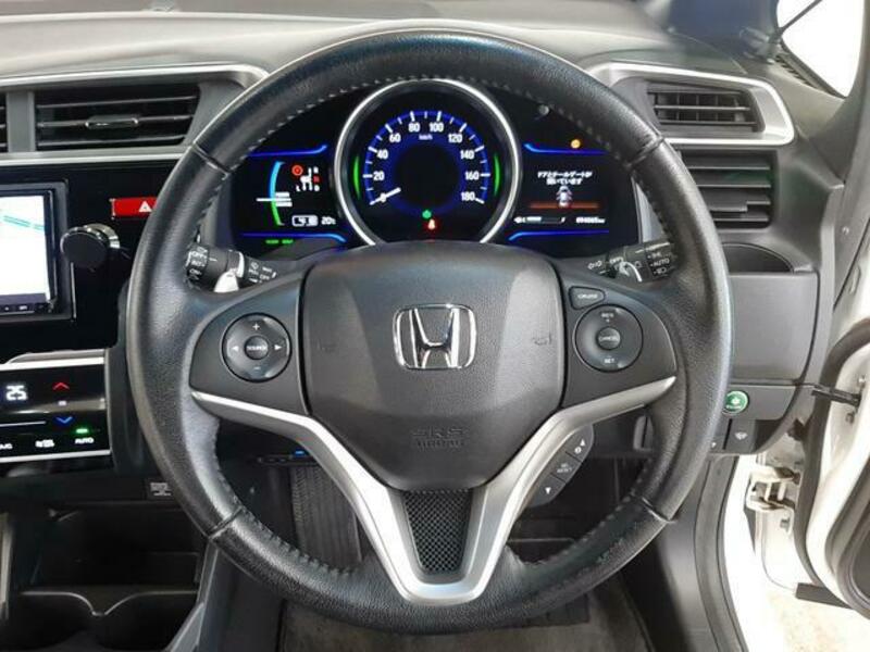 FIT HYBRID