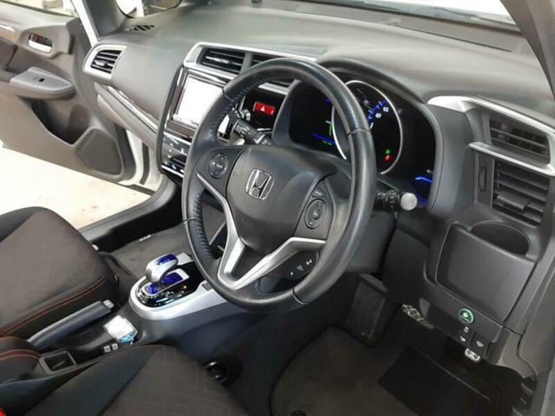 FIT HYBRID