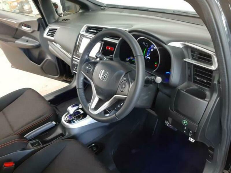 FIT HYBRID