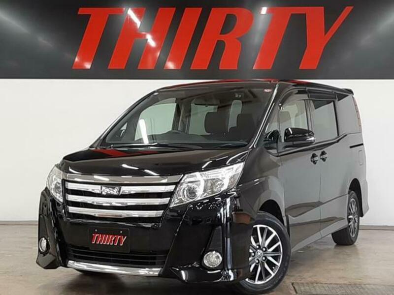 TOYOTA NOAH