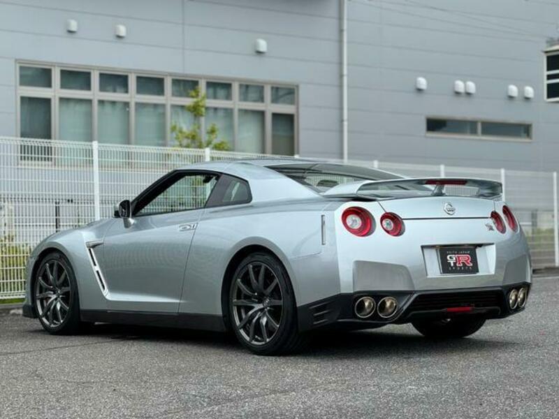 GT-R