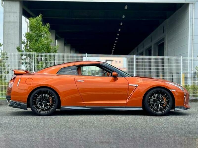 GT-R