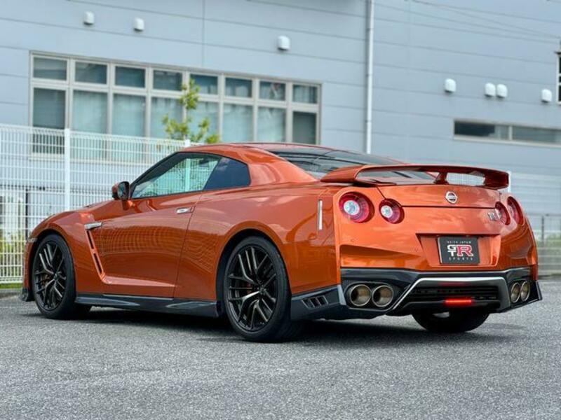 GT-R