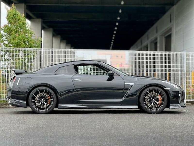 GT-R