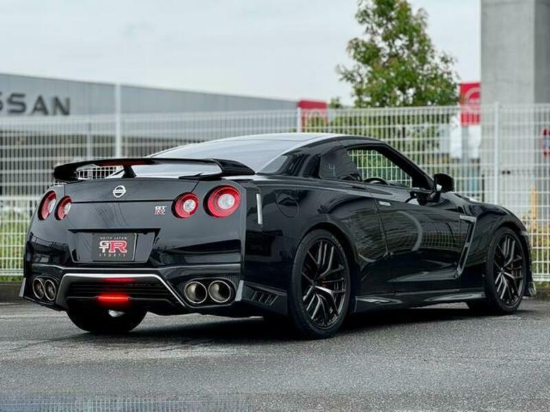 GT-R
