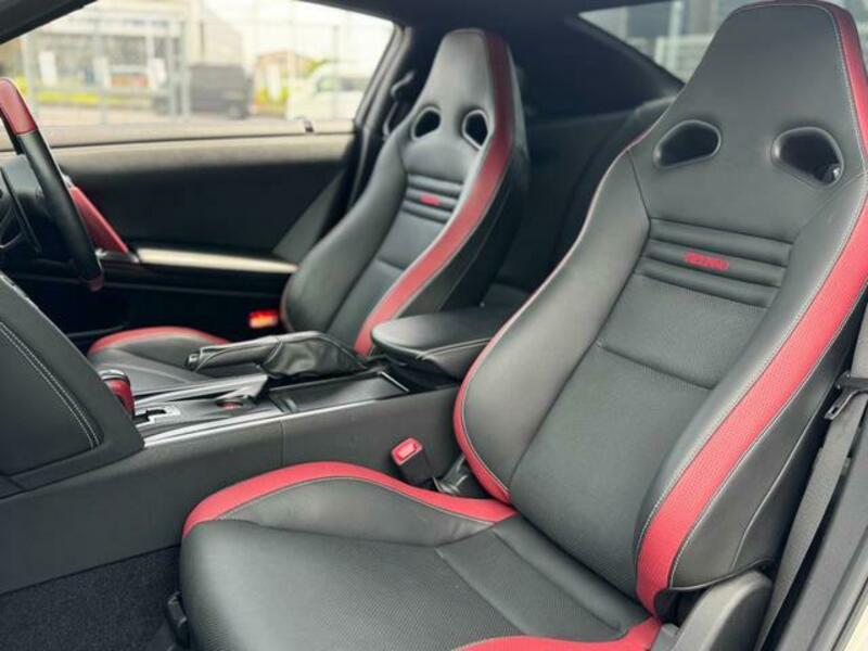 GT-R