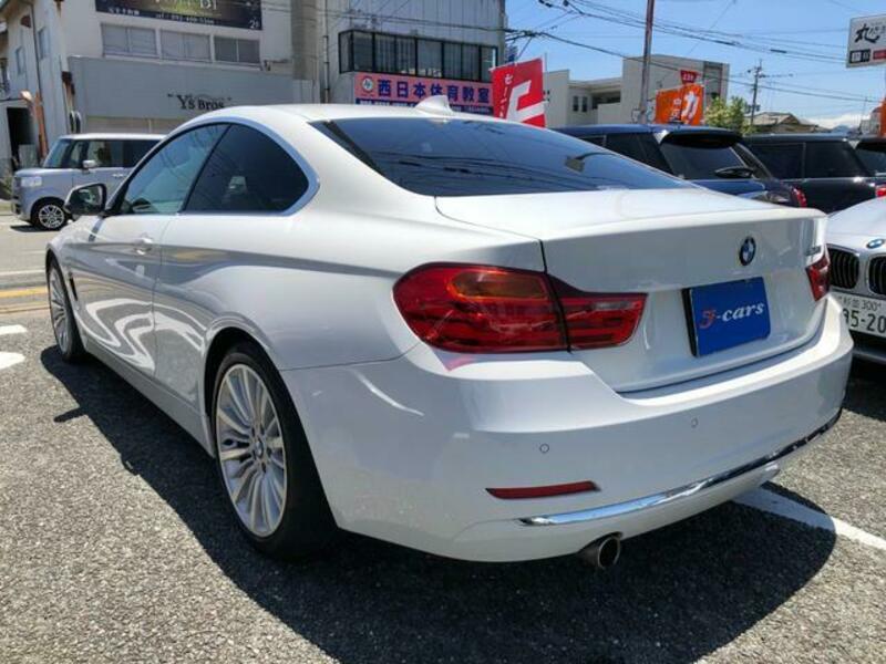 4 SERIES