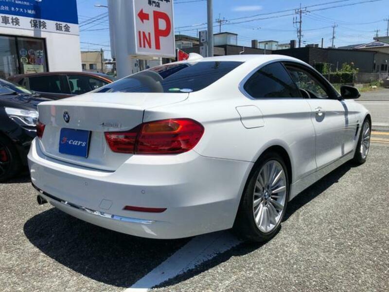 4 SERIES