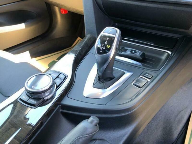 4 SERIES