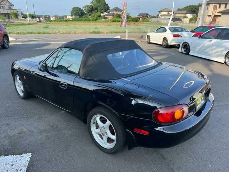 ROADSTER