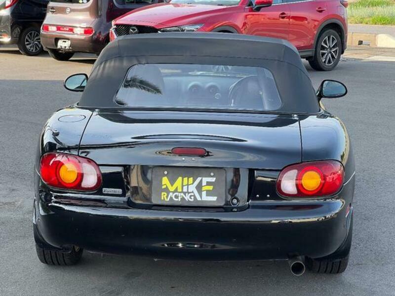 ROADSTER