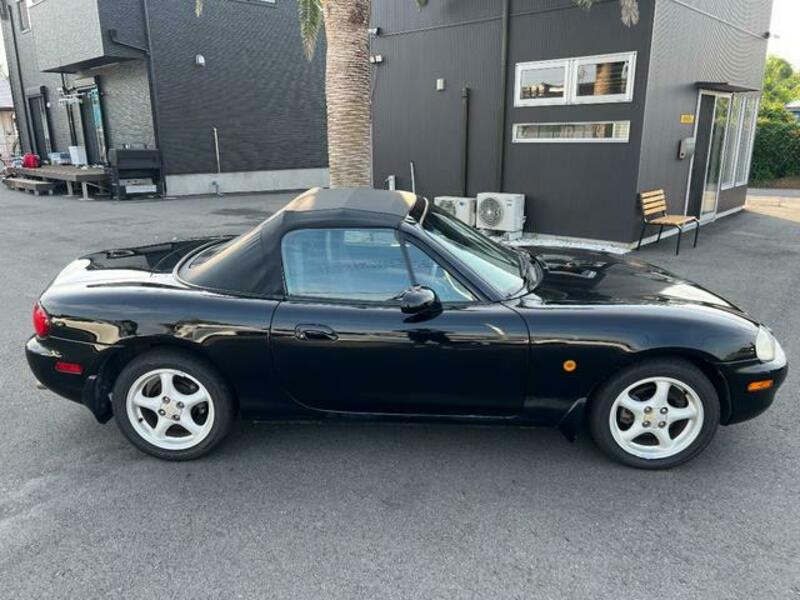 ROADSTER