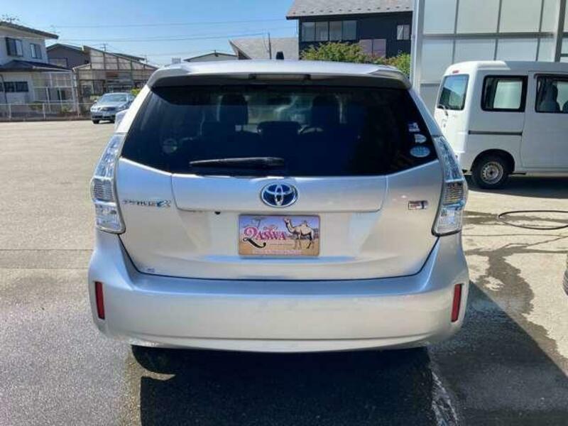PRIUS ALPHA