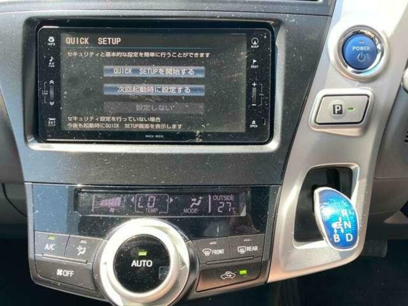 PRIUS ALPHA