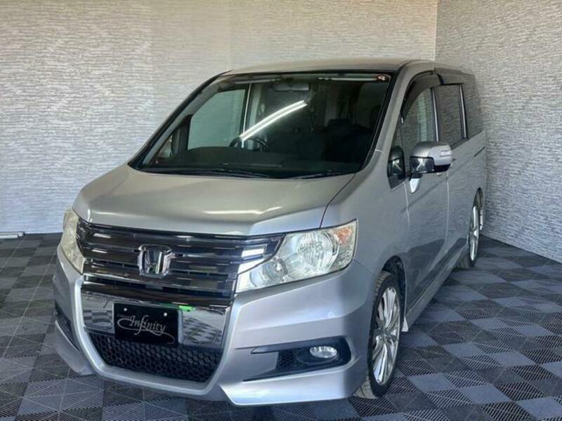 HONDA STEPWAGON SPADA