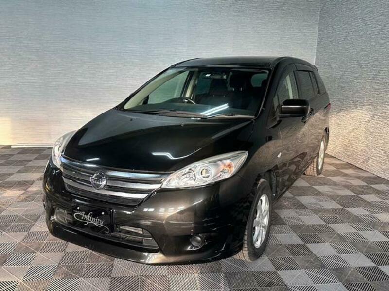 NISSAN LAFESTA
