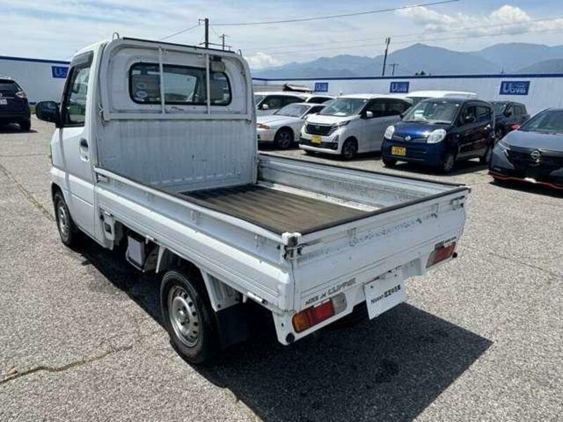 CLIPPER TRUCK