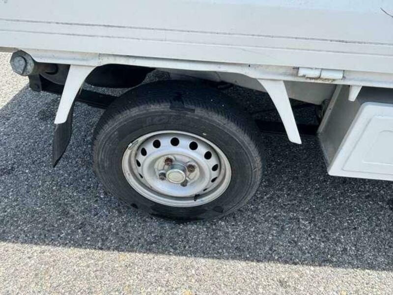 CLIPPER TRUCK