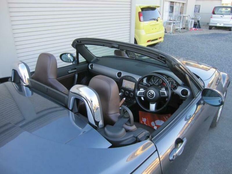 ROADSTER