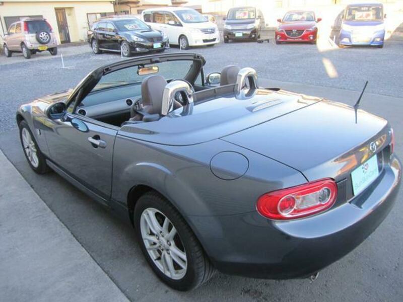 ROADSTER