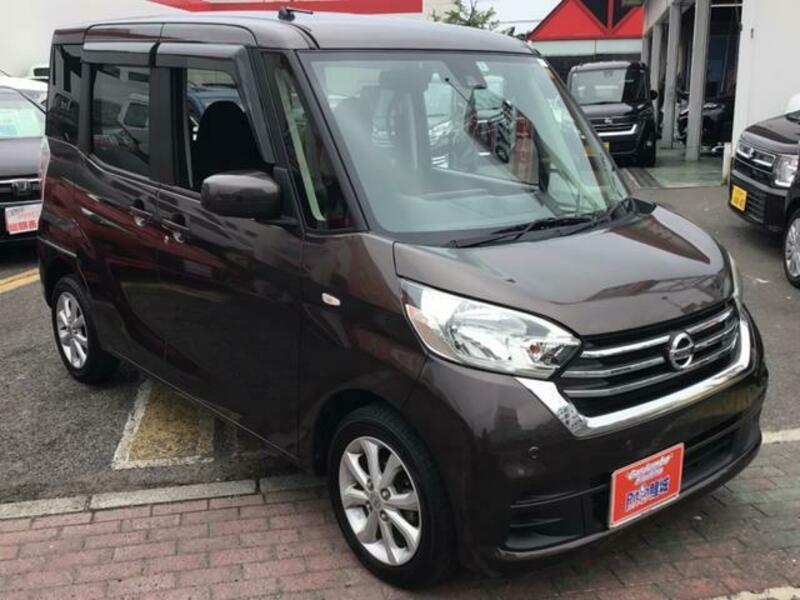 NISSAN DAYZ ROOX