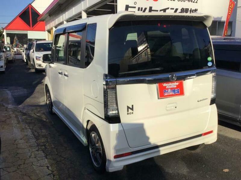 N BOX CUSTOM