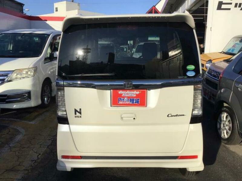 N BOX CUSTOM
