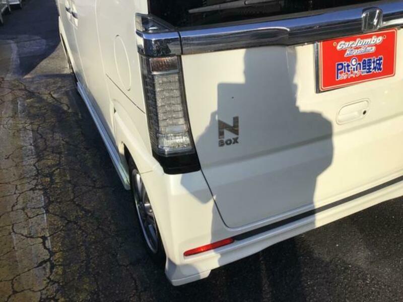 N BOX CUSTOM