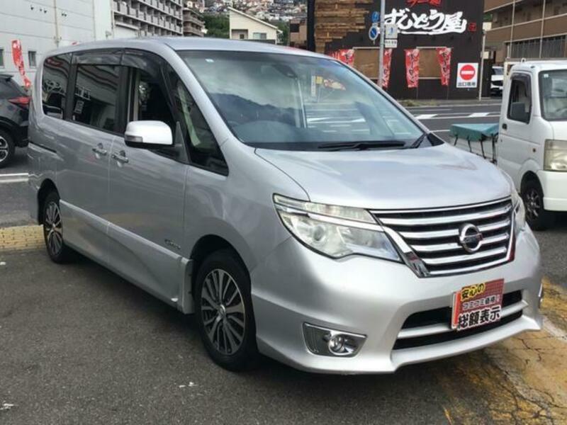 NISSAN SERENA