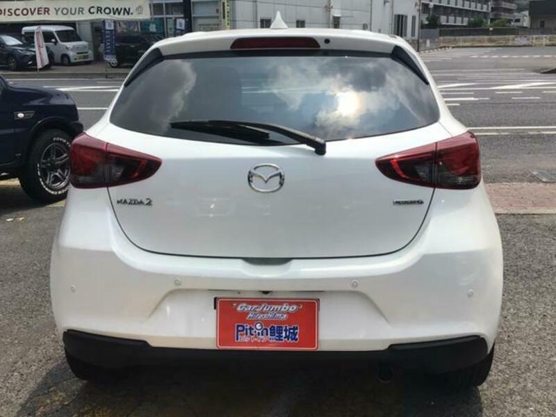 MAZDA2