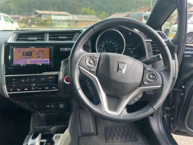 FIT HYBRID