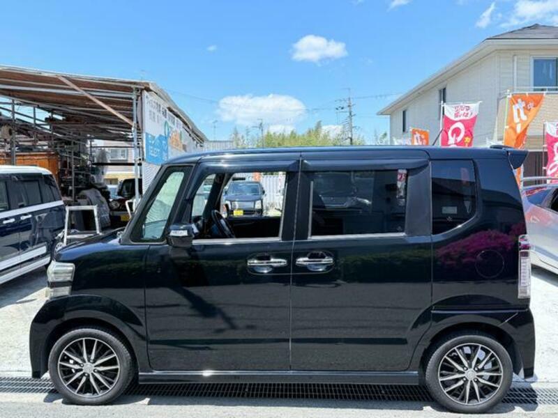 N BOX CUSTOM