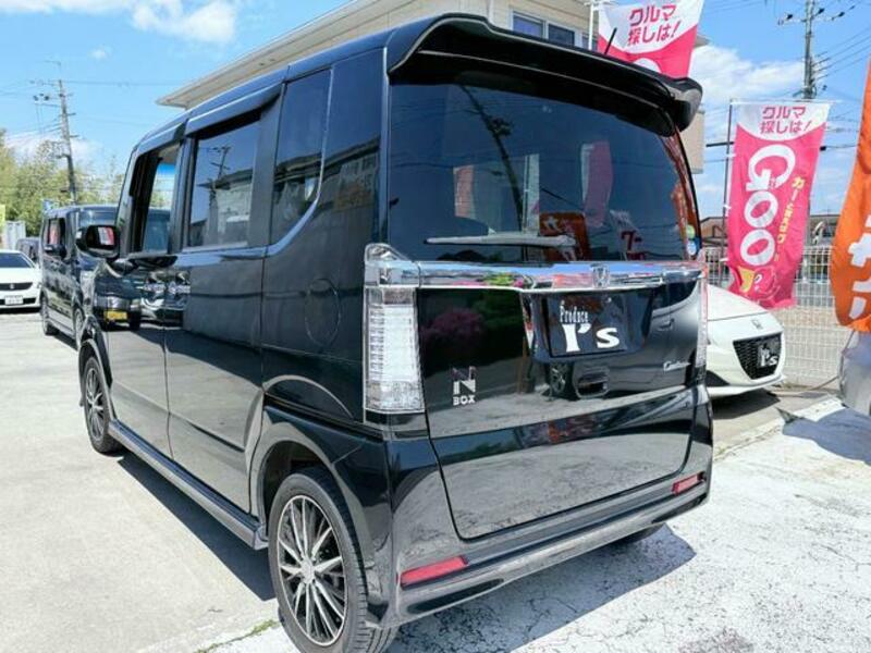 N BOX CUSTOM