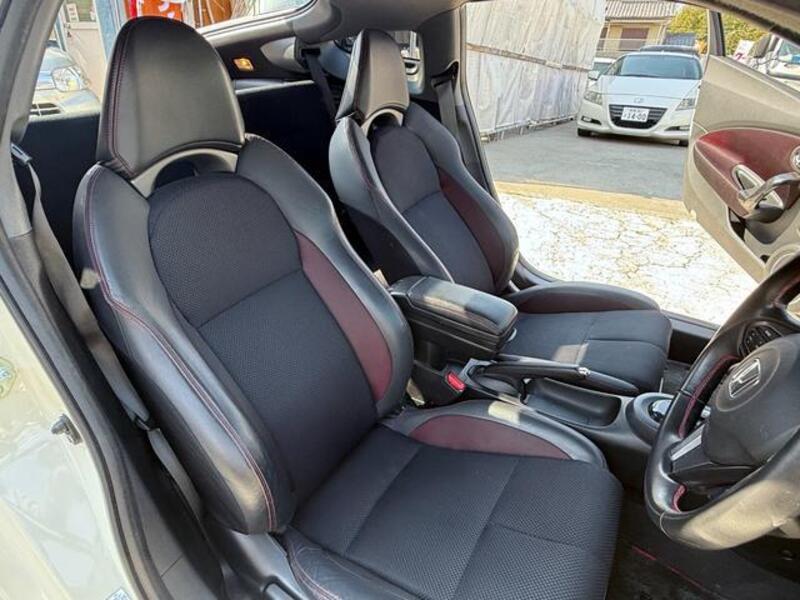 CR-Z