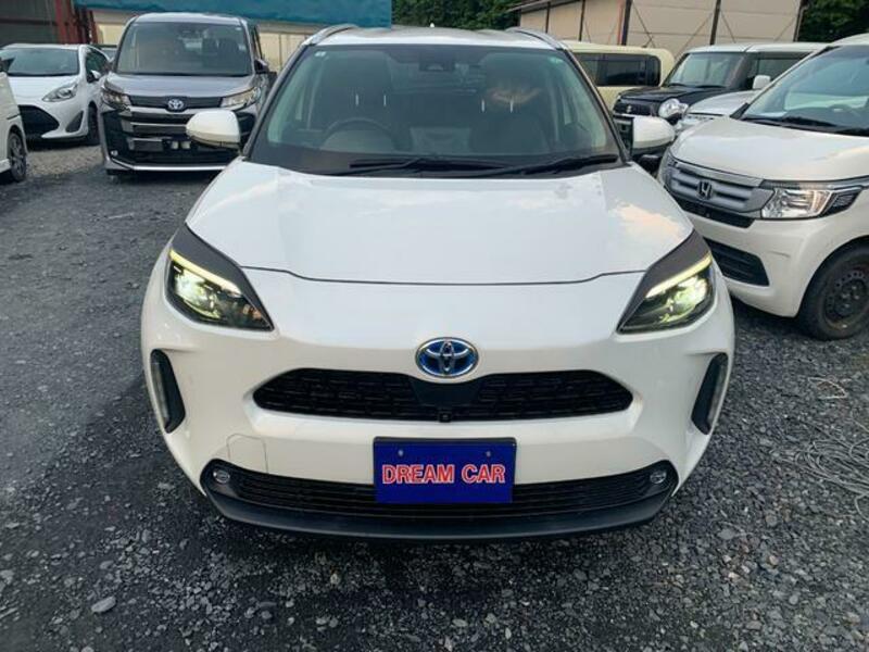 YARIS CROSS