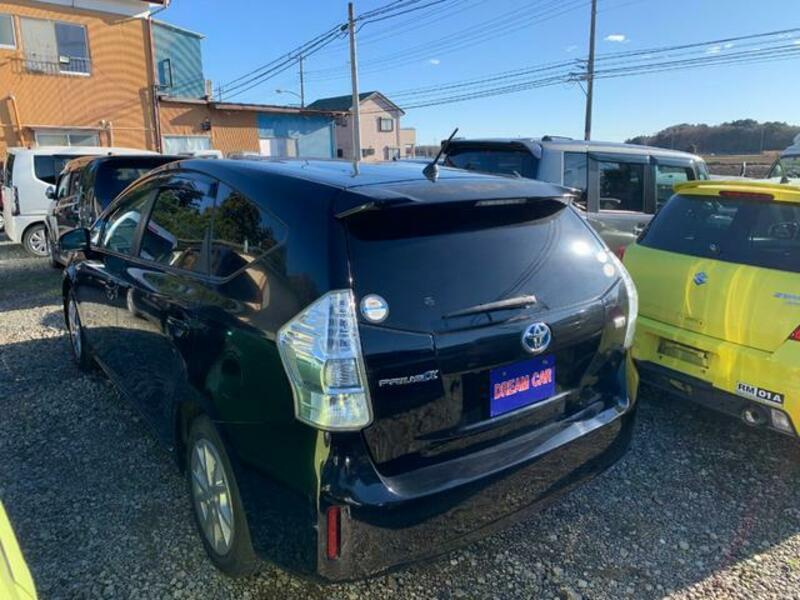 PRIUS ALPHA