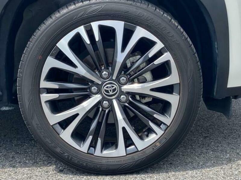 YARIS CROSS