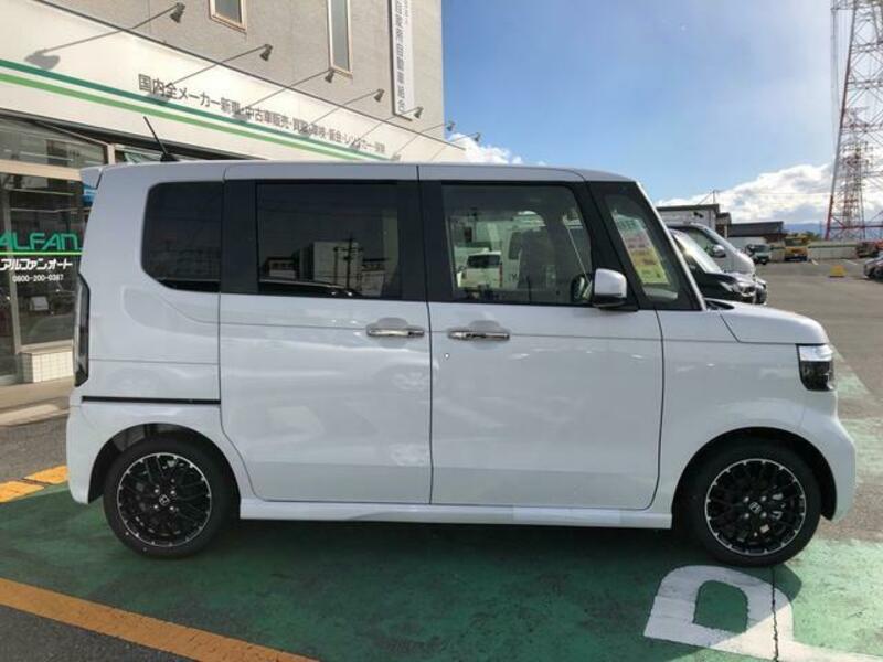 N BOX CUSTOM