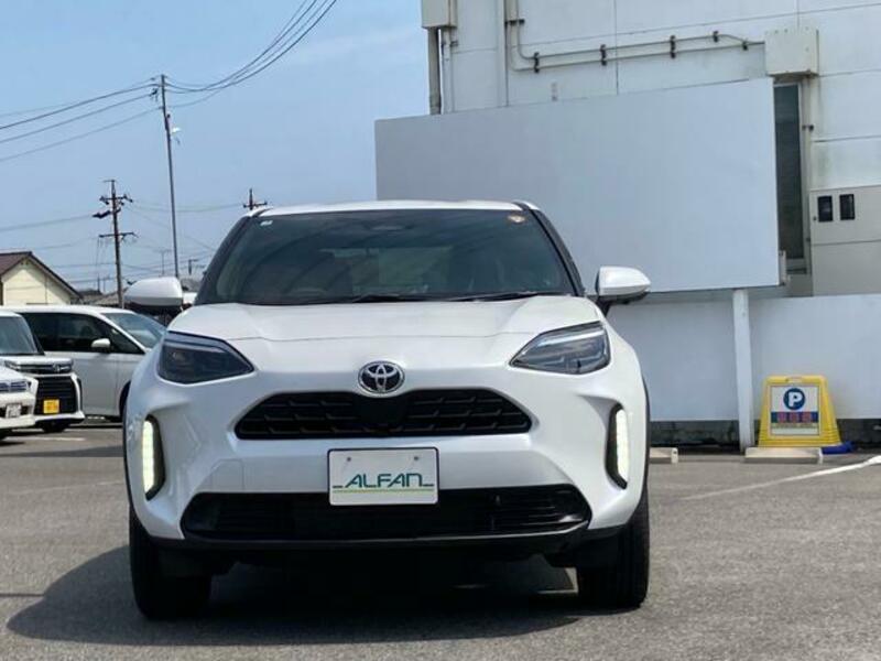 YARIS CROSS