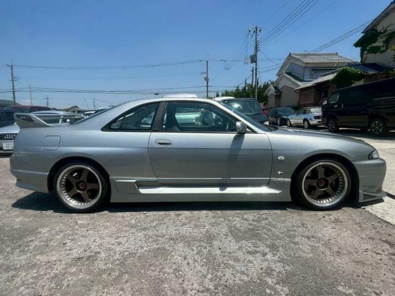 SKYLINE