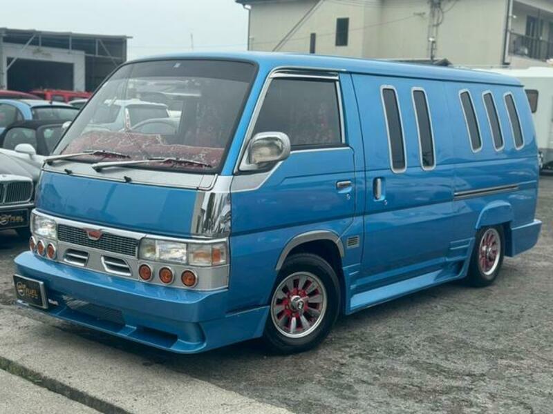 HOMY VAN