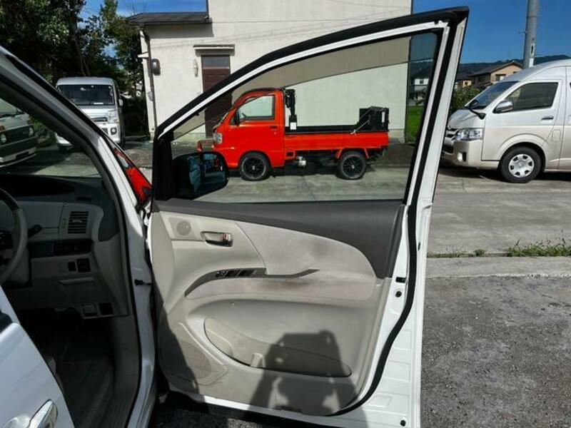 ESTIMA HYBRID