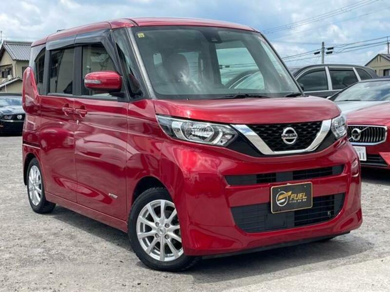NISSAN ROOX