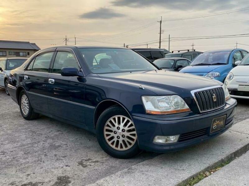 TOYOTA CROWN MAJESTA